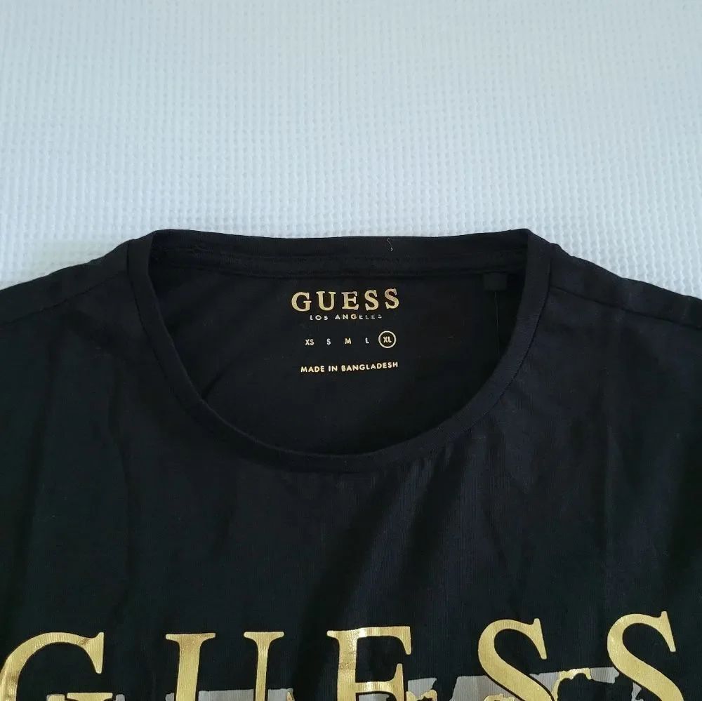 Guess❓Black🖤 Leopard🐆 Print Graphic Tee👕 - NWT - Picture 4 of 10